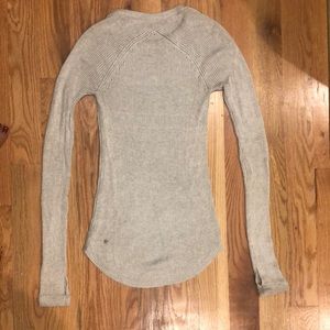 Lululemon • merino wool sweater sz 6